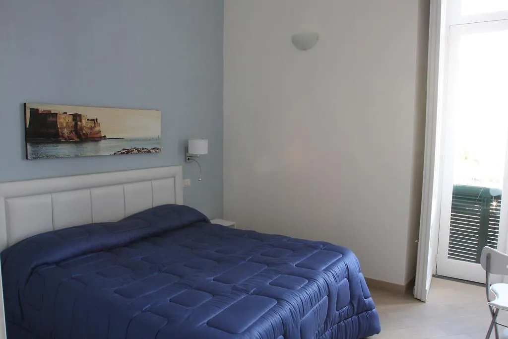 *** Bed and breakfast Base Napoli Mergellina Italia
