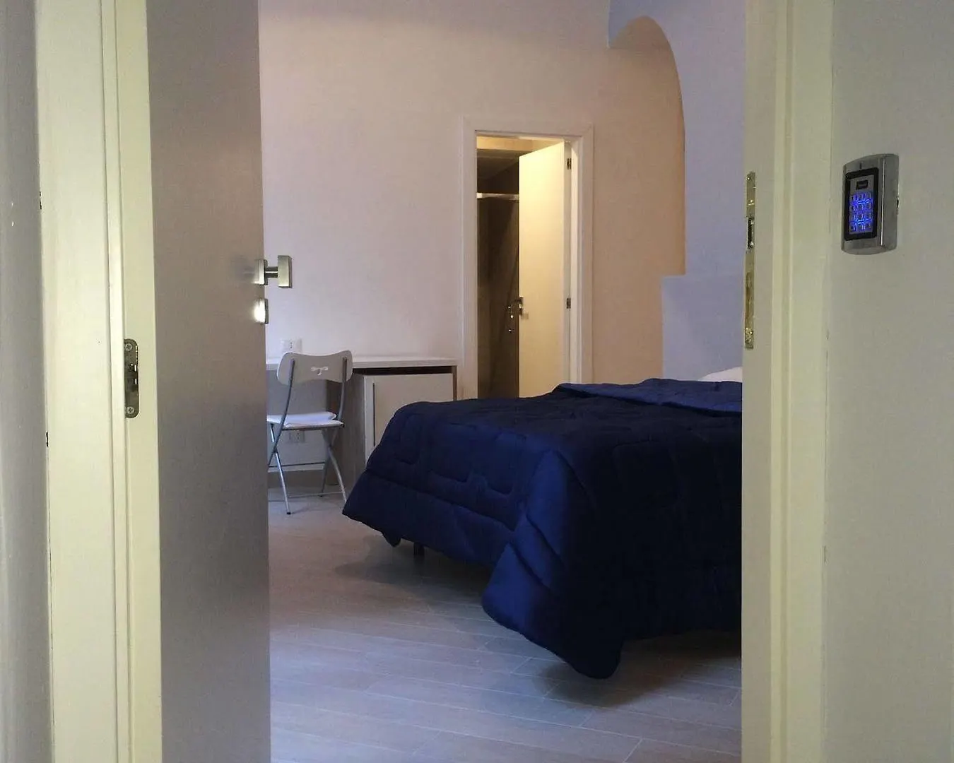 Panzió Base Napoli Mergellina